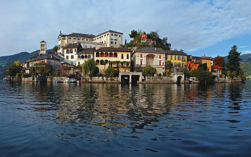 Cosa vedere al Lago d'Orta: Basilica di San Giulio